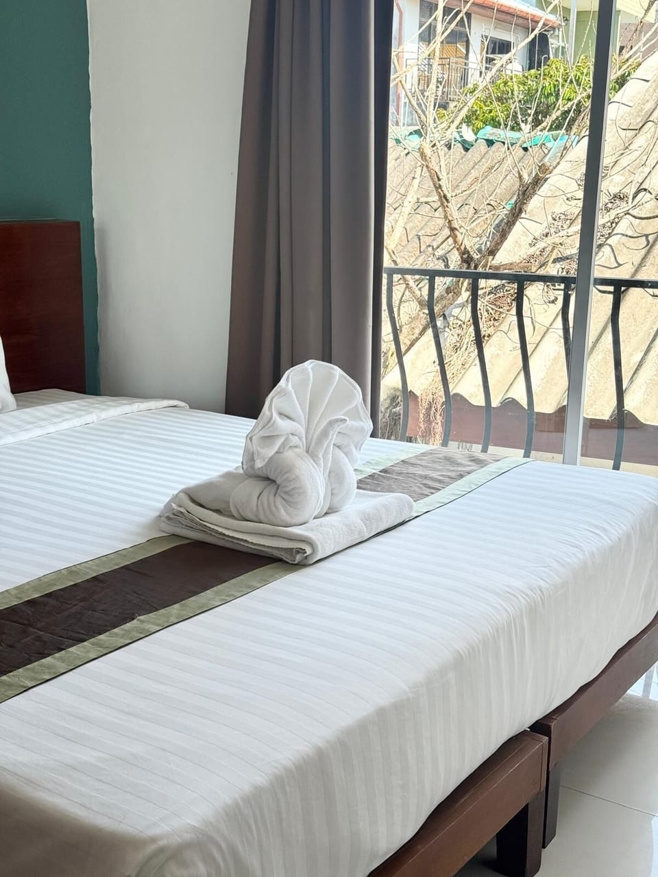 Basic Room, Balcony, City View | In-room safe, iron/ironing board, free WiFi