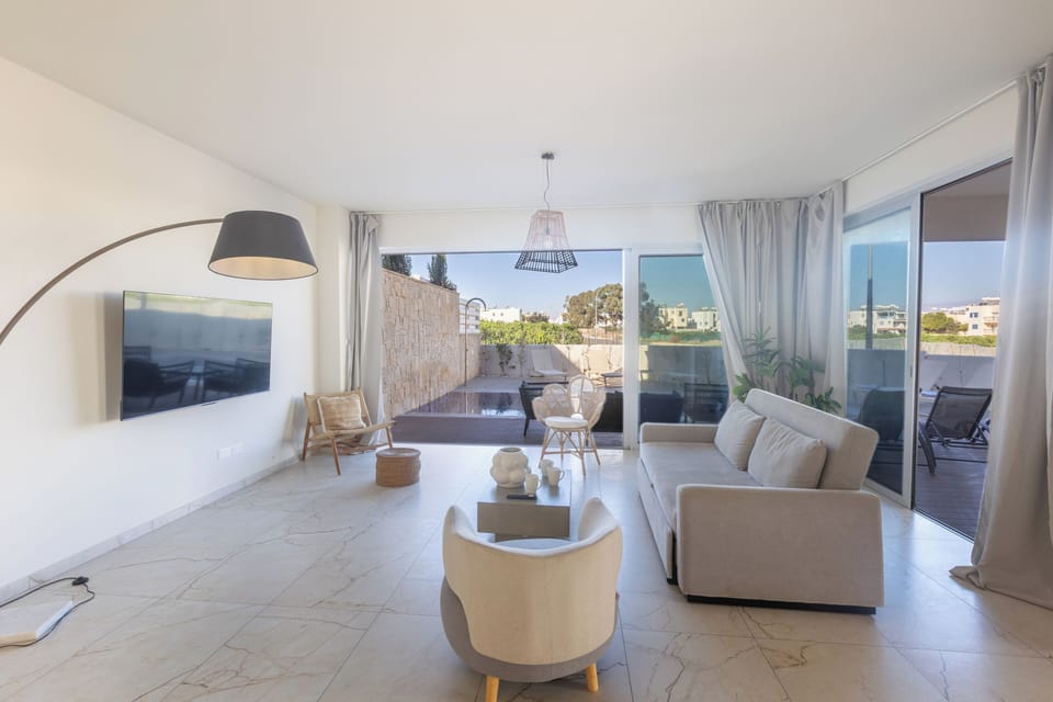 Villa, 4 Bedrooms, Private Pool | Living room