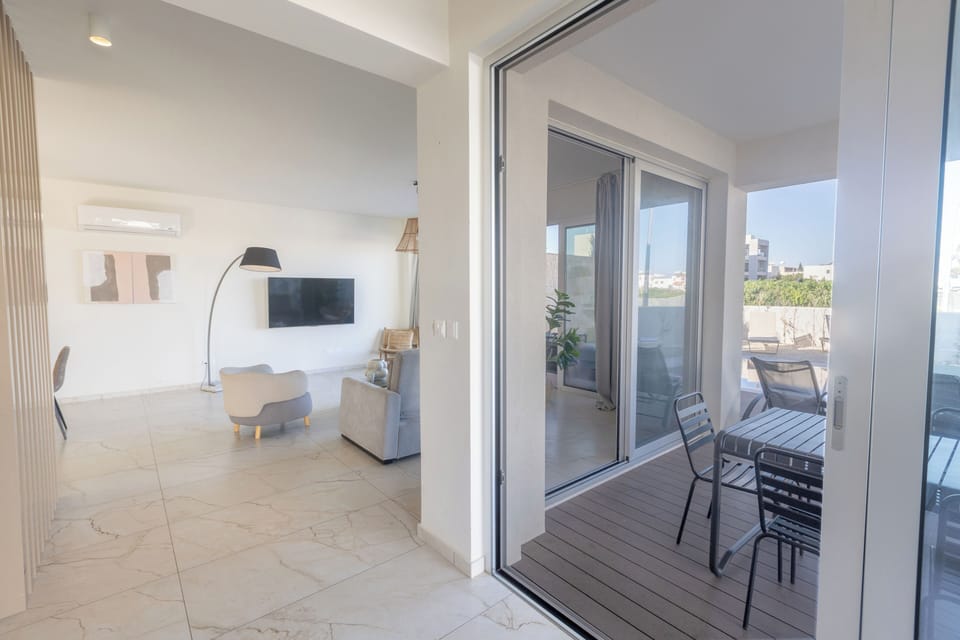 Villa, 4 Bedrooms, Private Pool | Living room