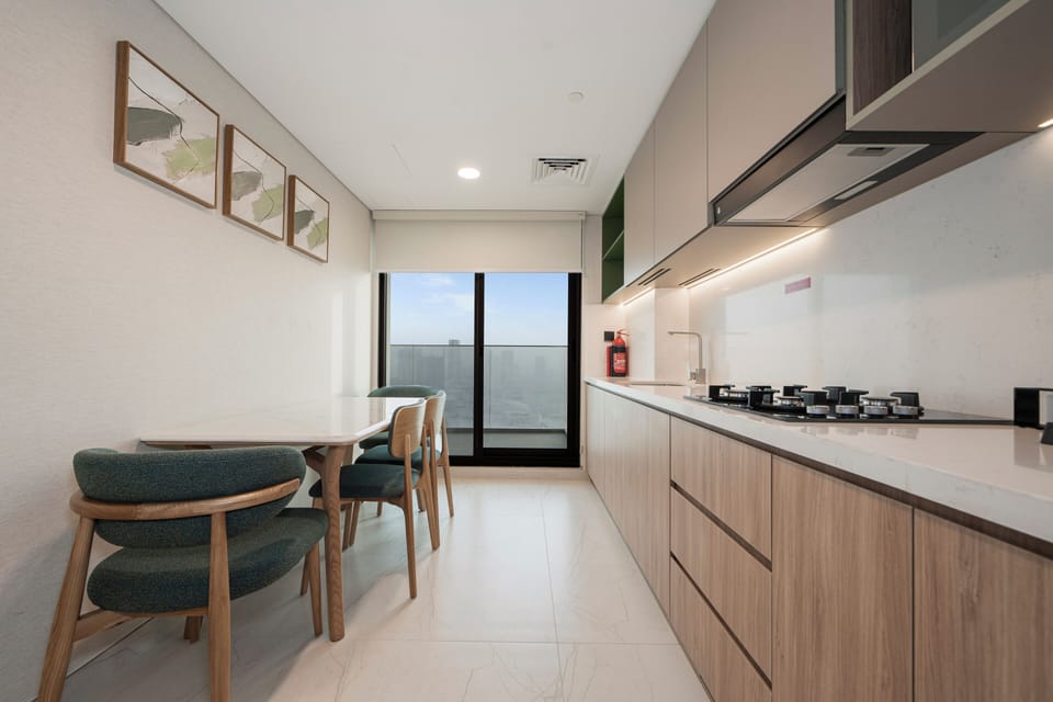 Longevity Apartment Executive | Desk, iron/ironing board, free WiFi, bed sheets