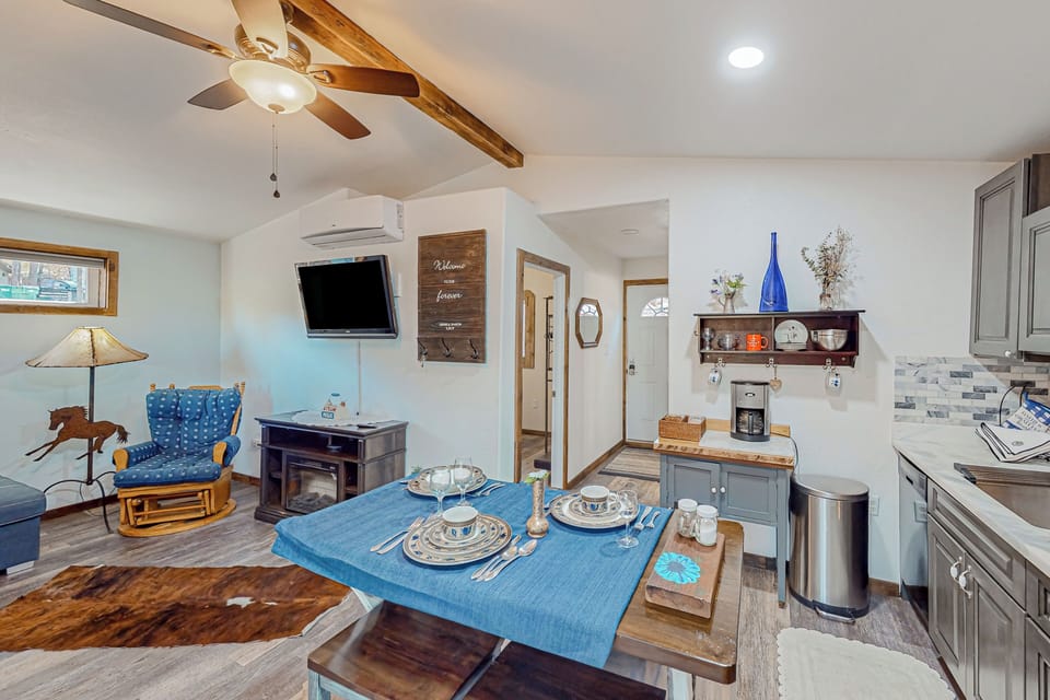 House (1 Bedroom) | Interior