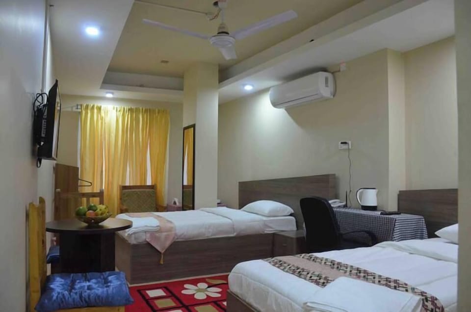 Free WiFi, bed sheets