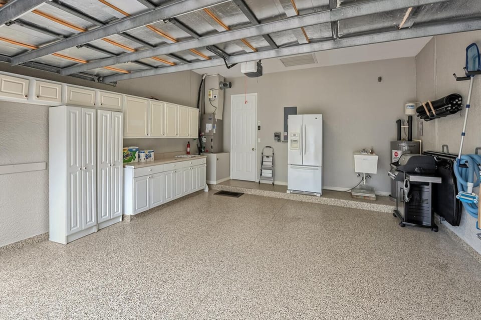 1 car garage