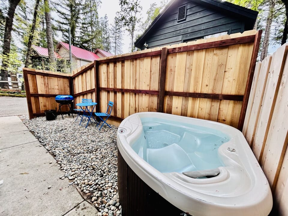 Hot Tub near Fox Cabin