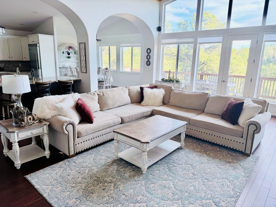 Floor 1 - Living Room 