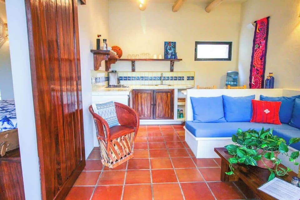 Kitchenette with all essentials