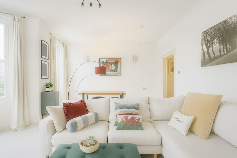 Apartment, 2 Bedrooms, City View | Living area