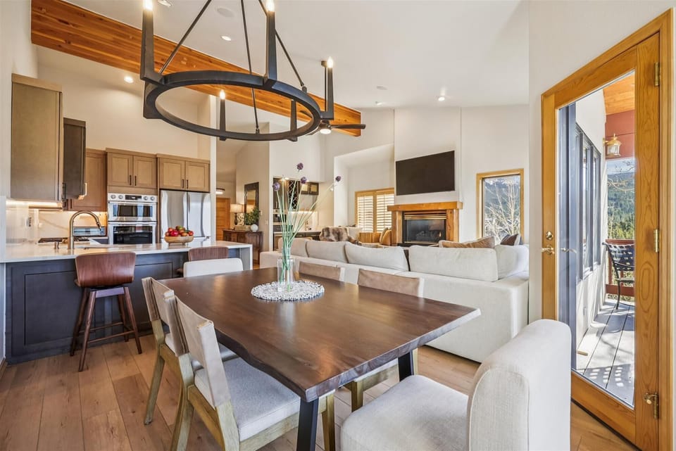 Dining Area - Charter Ridge 22 - Breckenridge Vacation Rental
