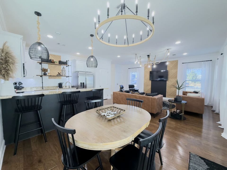 Dining area with extra seating at the bar for casual meals and gatherings