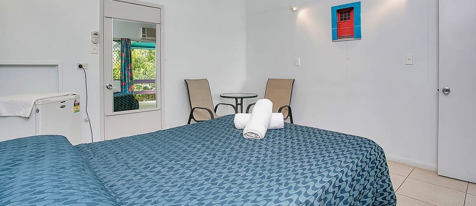 In-room safe, free WiFi, bed sheets