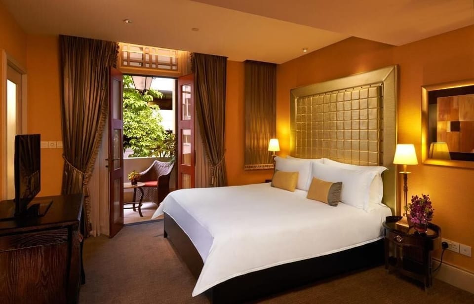 Executive Double Room, Balcony, City View | In-room safe, desk, laptop workspace, iron/ironing board (on request)