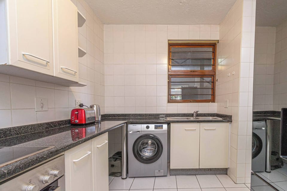 Apartment, 3 Bedrooms, Smoking, Balcony | Laundry