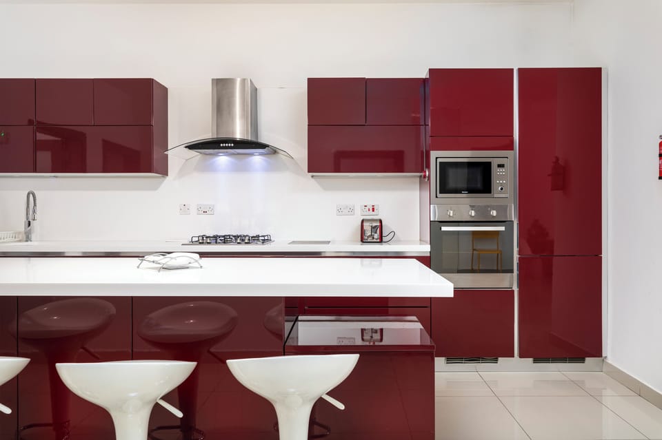 Apartment, 2 Bedrooms, Kitchen | Private kitchen | Electric kettle, toaster