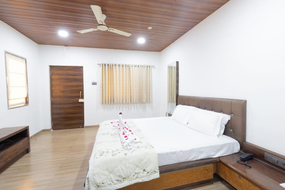 Standard Room | Soundproofing, free WiFi, bed sheets