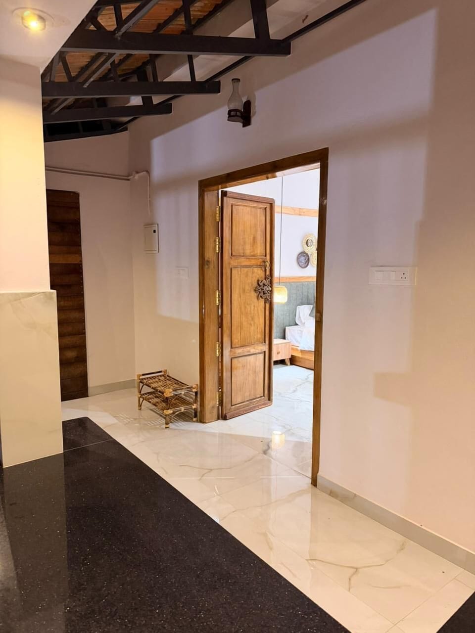 Superior Double Room, Bathtub, Garden View | Laptop workspace, iron/ironing board, free WiFi