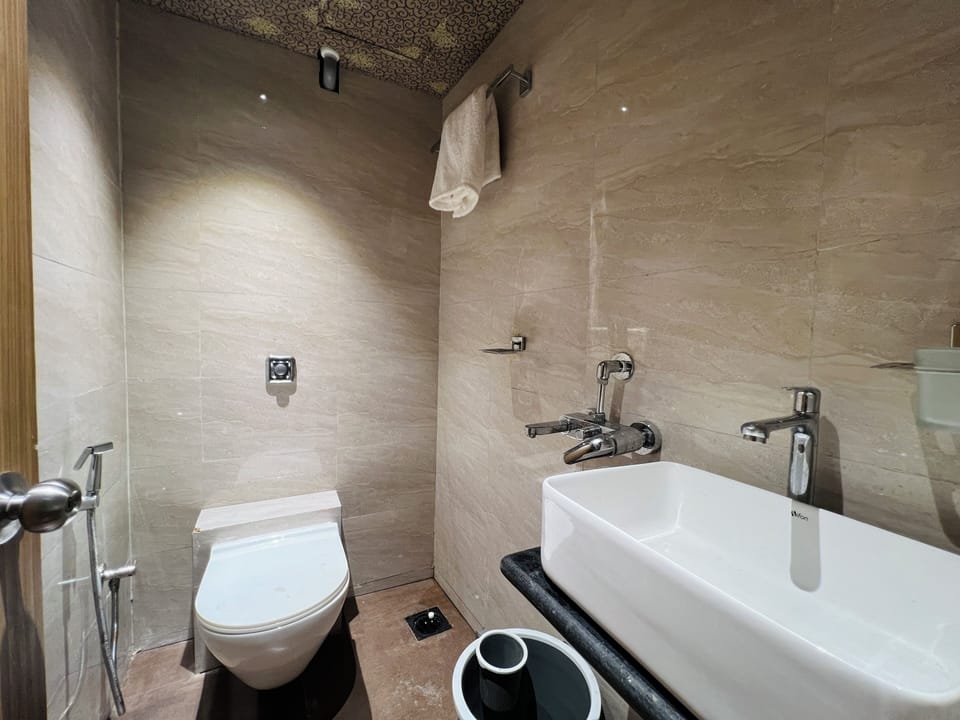Towels, soap, shampoo