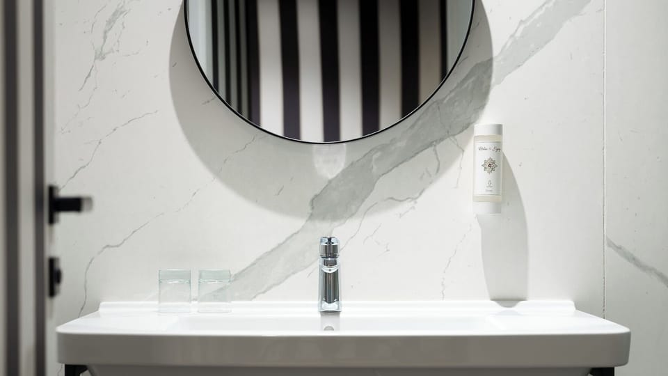 Standard Room | Bathroom