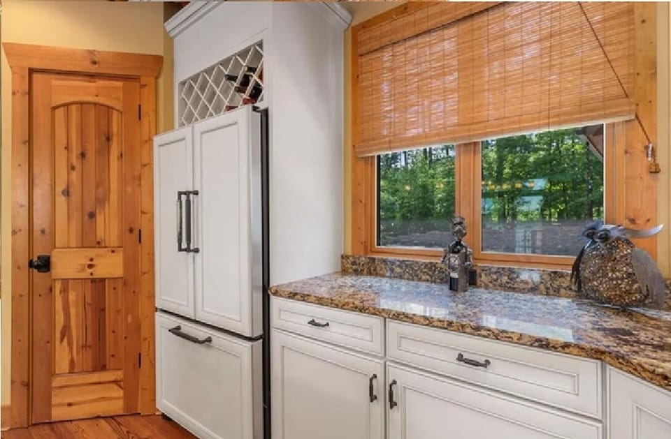 Full Size Fridge & Pantry! - Hosted by LakeGastonVacationHomes