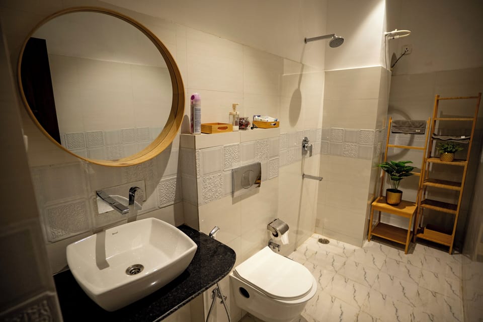 Shower, towels