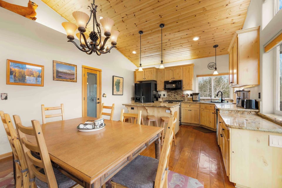 Dining table with seating for 6 
