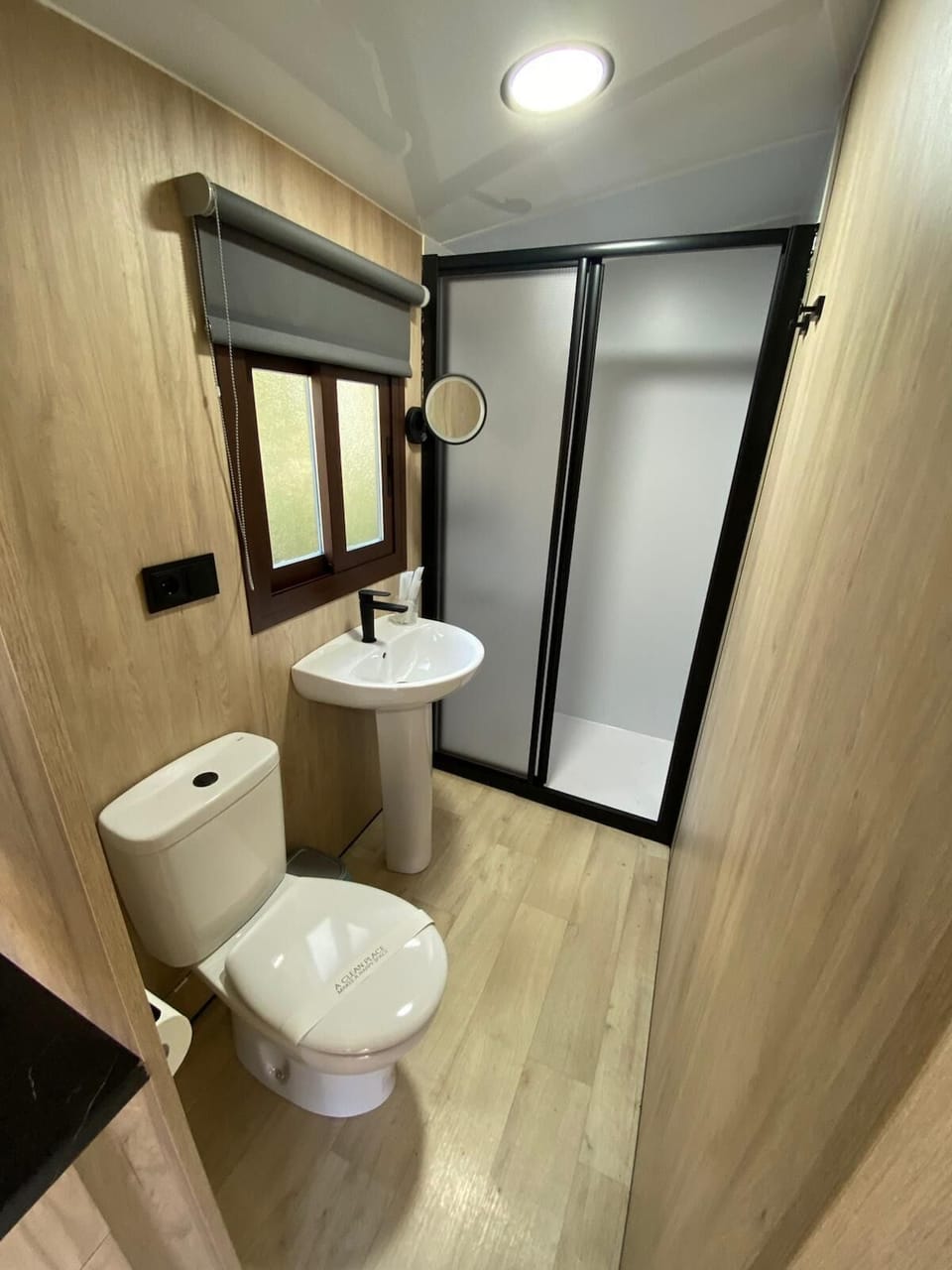 Family Cabin, Mountain View | Bathroom | Free toiletries, soap, shampoo, toilet paper