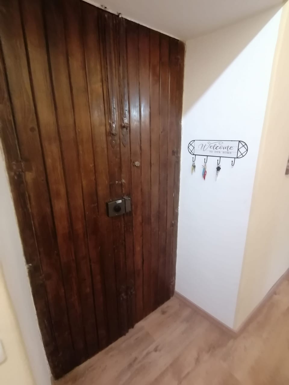 Deluxe Triple Room, Balcony, City View | Soundproofing, free WiFi
