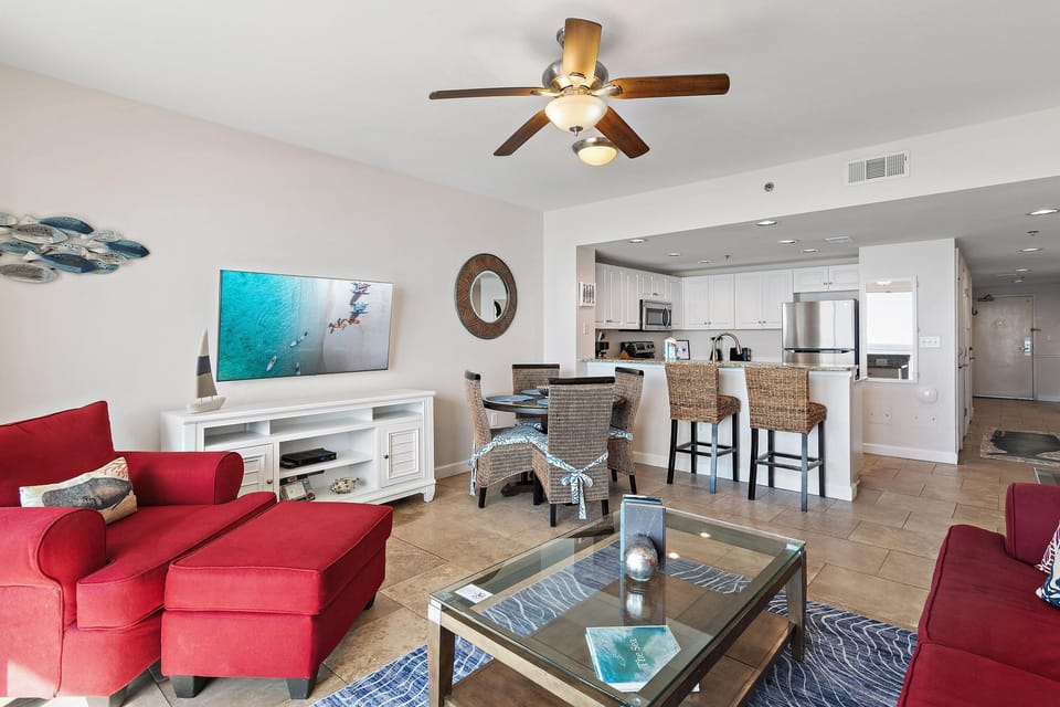 Condo, 1 King Bed with Sofa bed (Sterling Shores 1015) | Living area