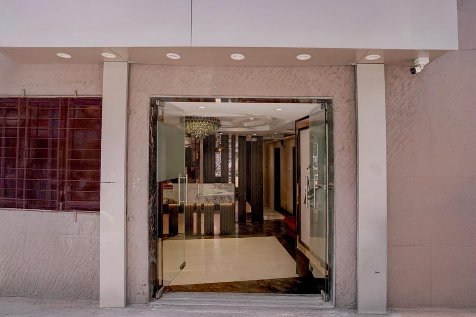 House | Reception