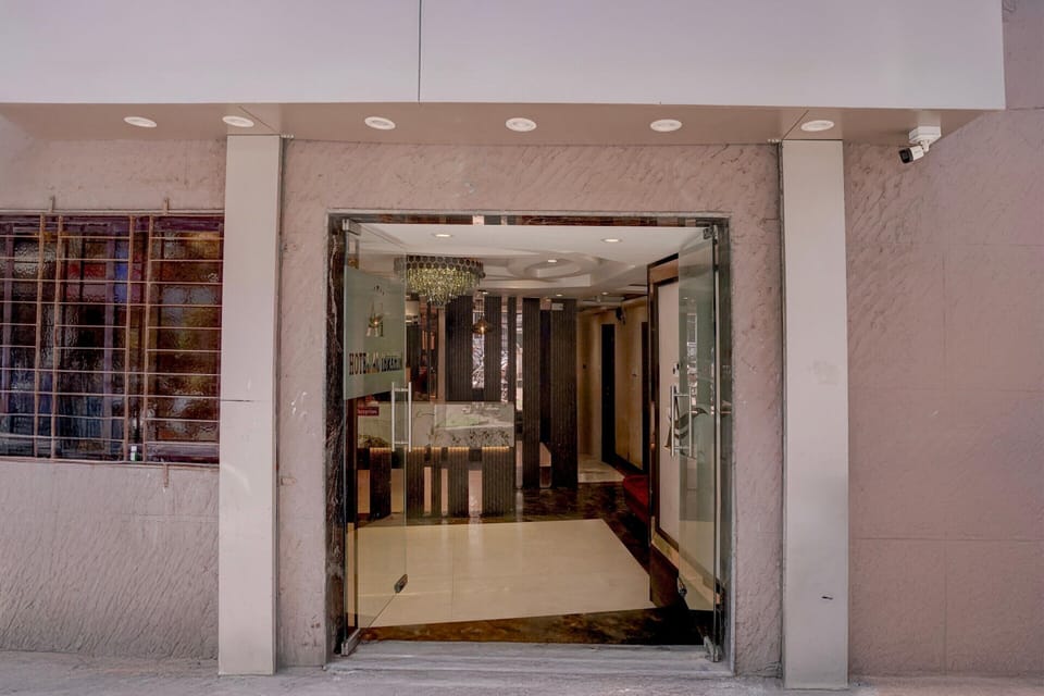 House | Reception