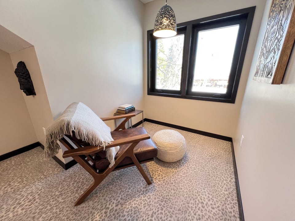 Reading nook with a view of Pelican Lake!