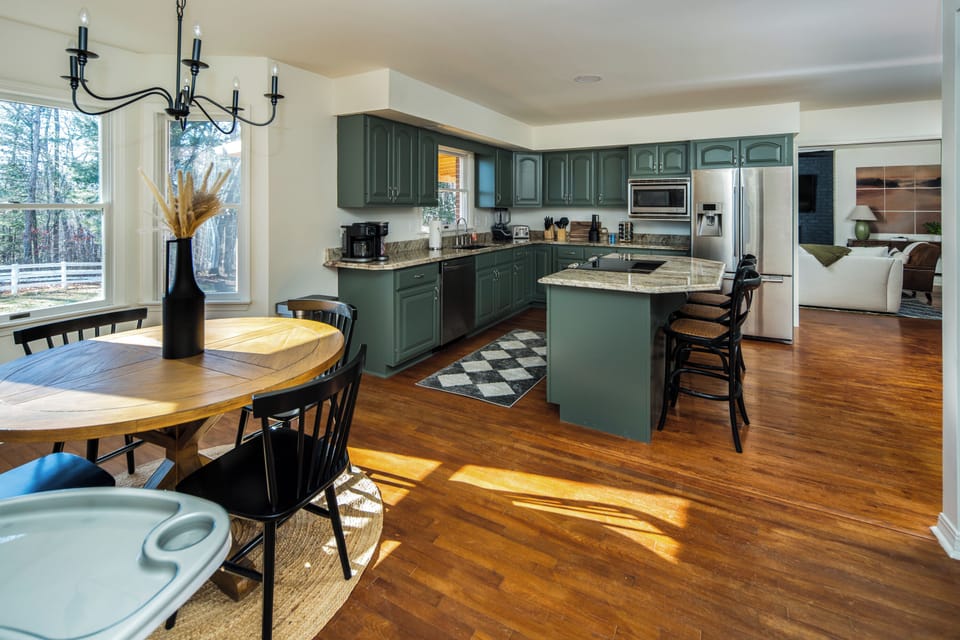 The fully stocked chef’s kitchen is ready for big breakfasts, holiday dinners, and everything in between.