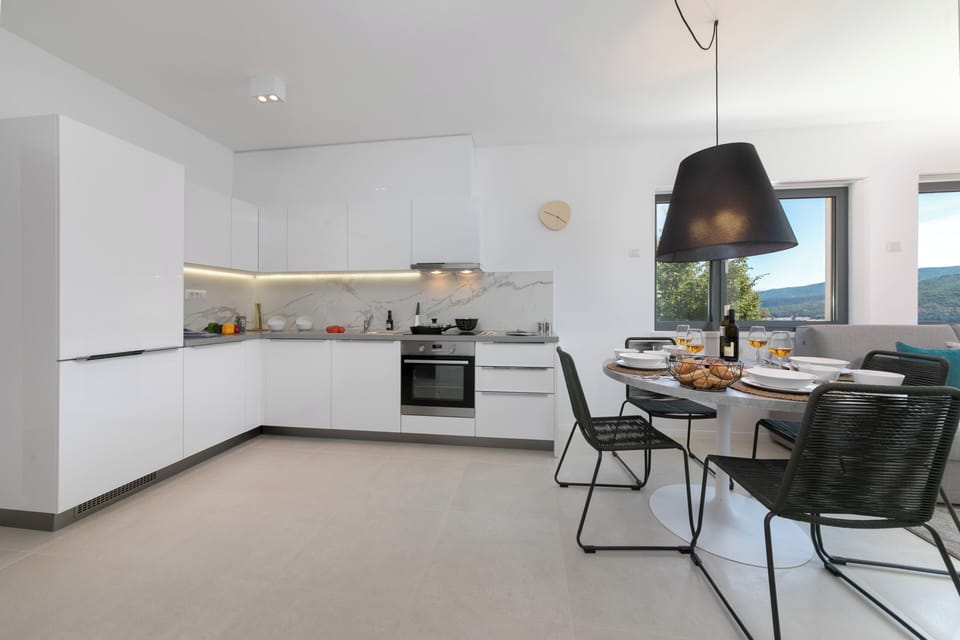 Kitchen and dining area