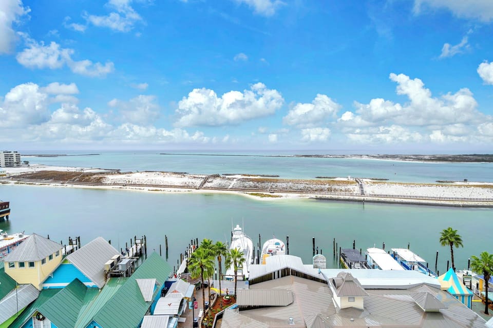 HUGE Wrap Around Balcony With Tons of Seating and Incredible Views! 