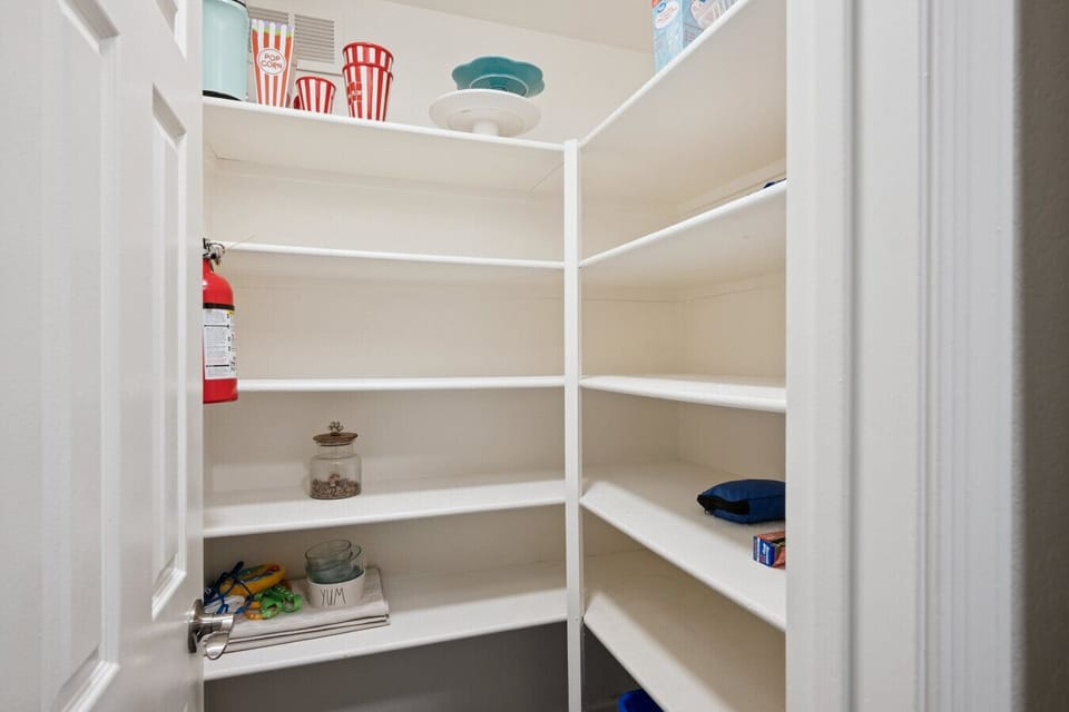 Pantry/Storage
