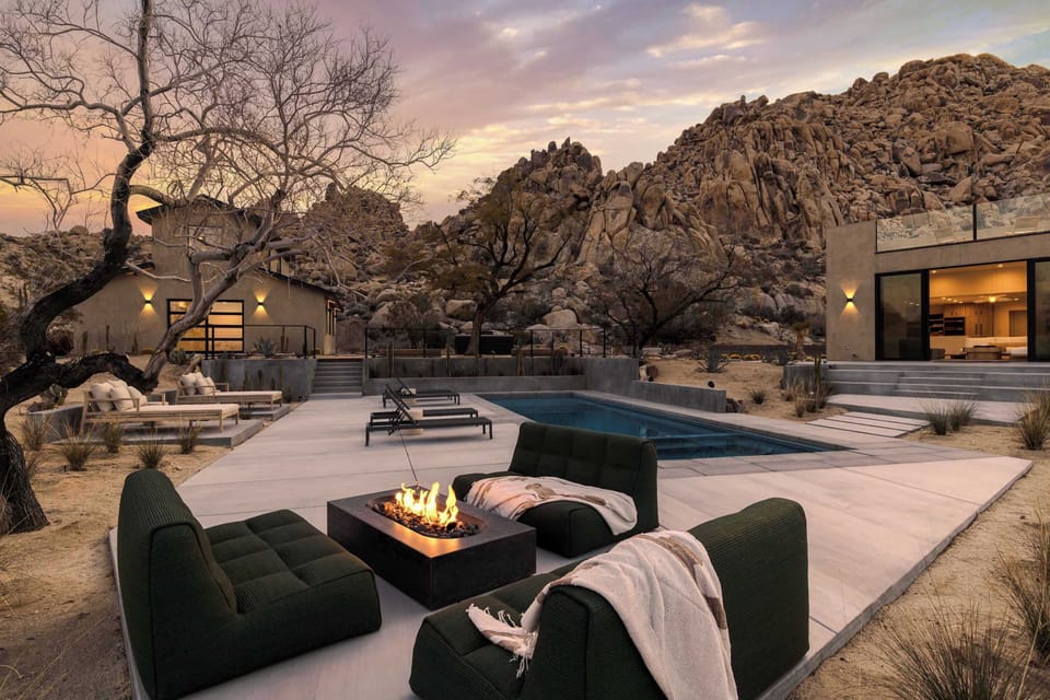 Welcome to Boulders Gate - your luxury resort directly bordering Joshua Tree National Park