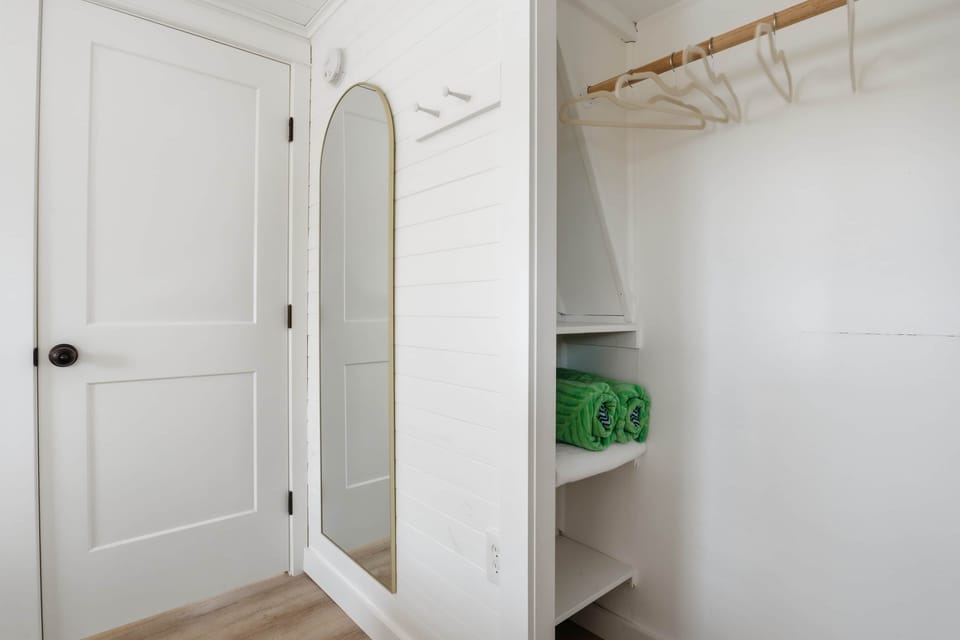 Full Length Mirror and Extra Large Towels for Hot Tub