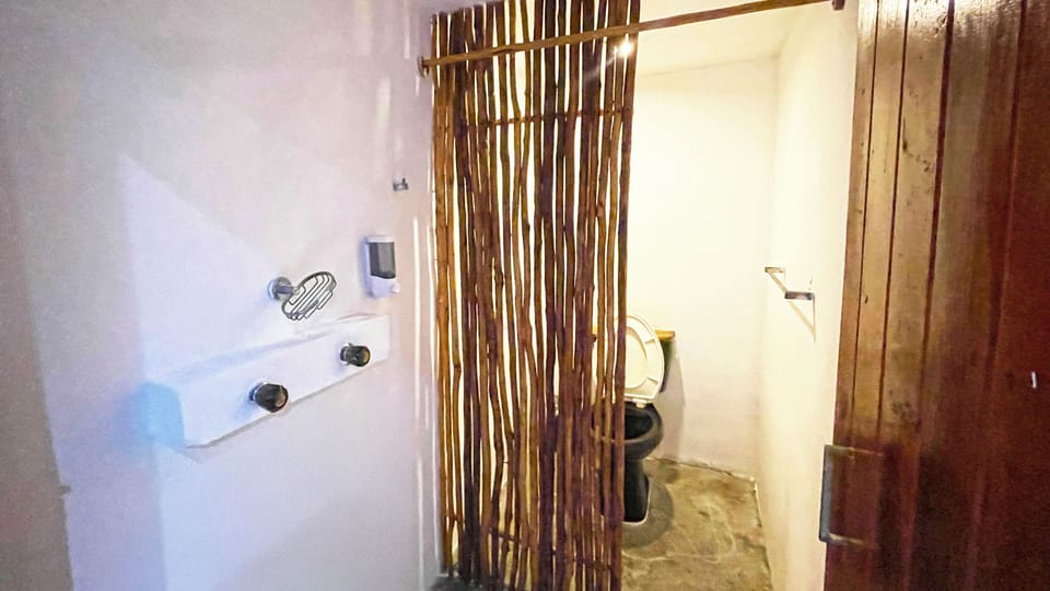 Towels, soap, shampoo, toilet paper