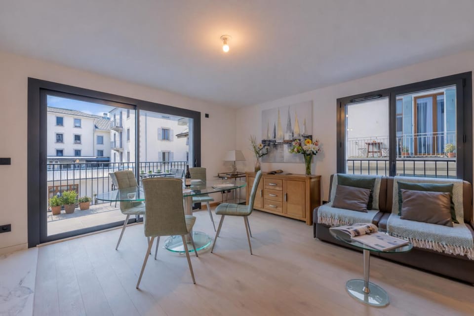 Living and dining room