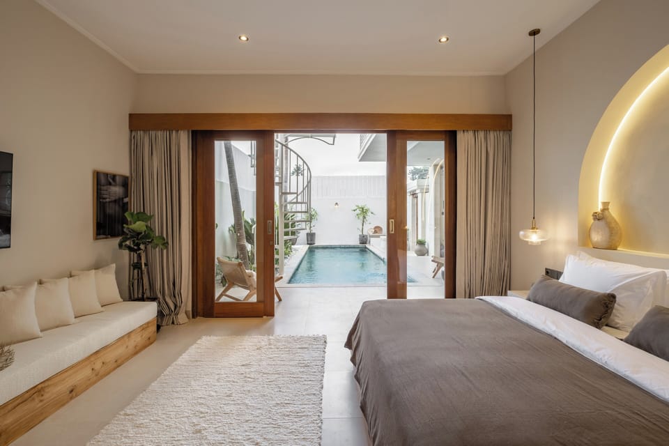 Deluxe Villa, Pool View | Free WiFi, bed sheets