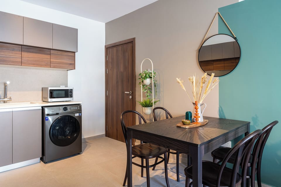 Comfort Apartment, 2 Bedrooms, Kitchen, City View | Dining room