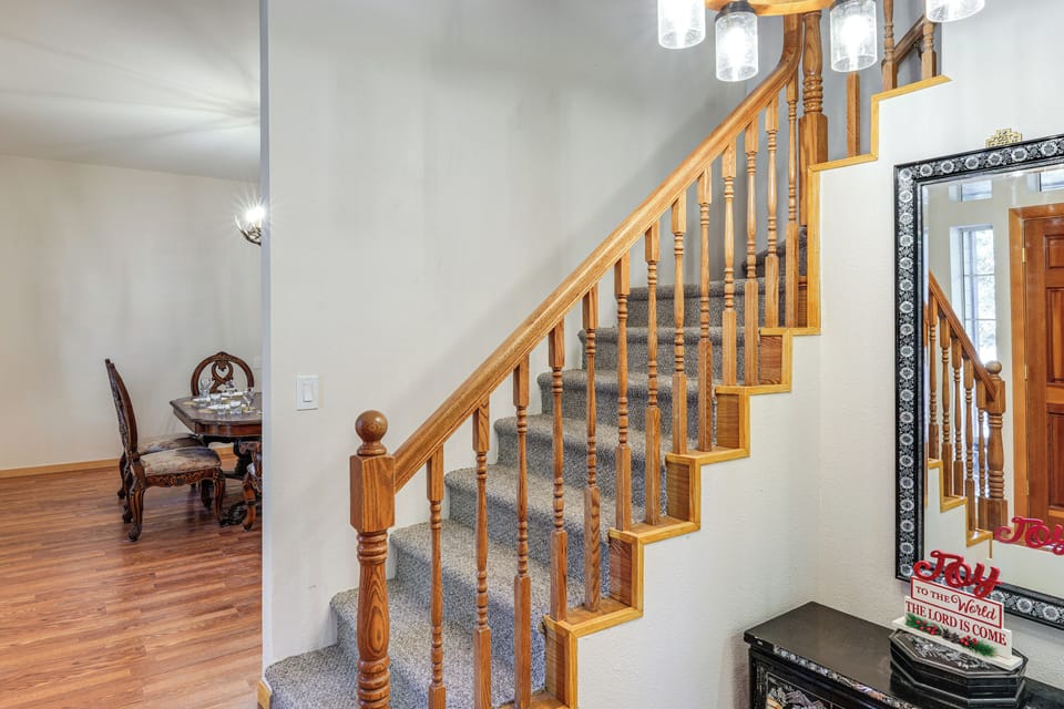 Stairs to 2nd Floor