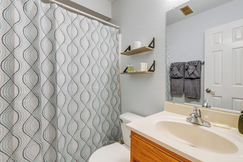 Bathroom | Lower Floor