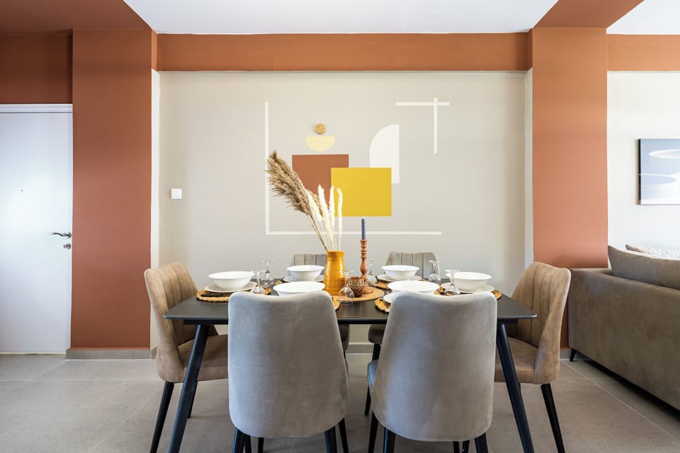 Comfort Apartment, 2 Bedrooms, Kitchen, City View | Dining room