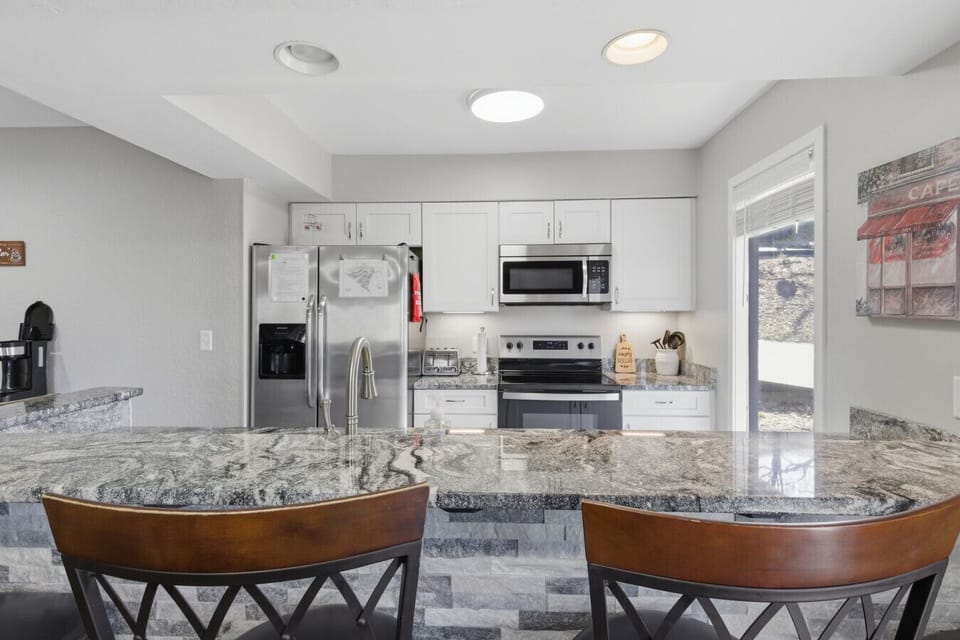 Kitchen Bar | Breakfast Seating | Open Concept Layout