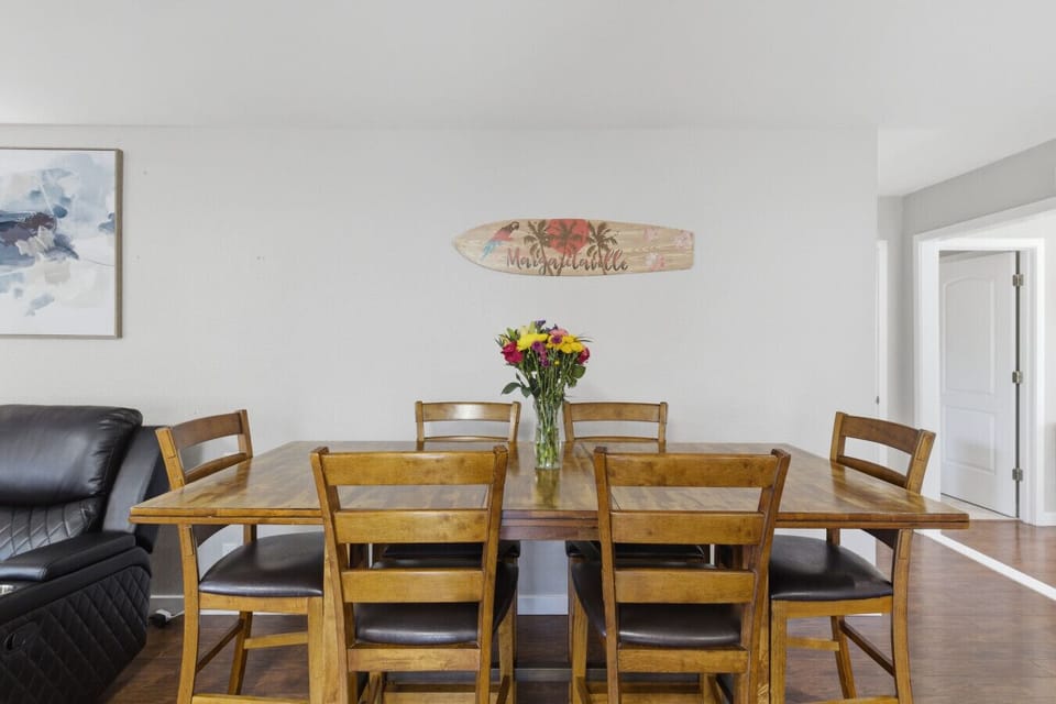 Dining Area | Large Table | Open Living Flow