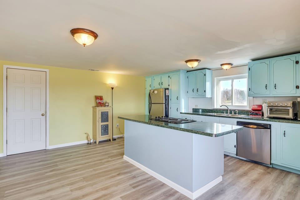 House (6 Bedrooms) | Interior