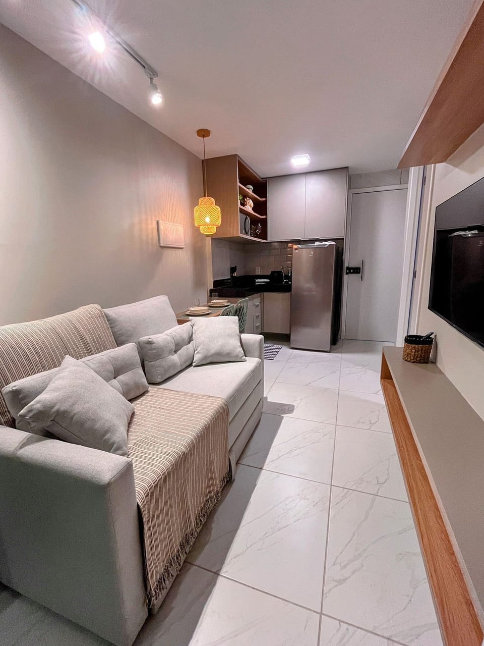 Apartment | Living area | Flat-screen TV