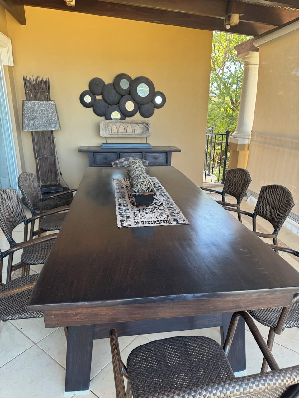 Outdoor dining