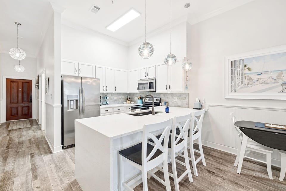 Ample Space to Cook Gourmet + Bar Seating for 3