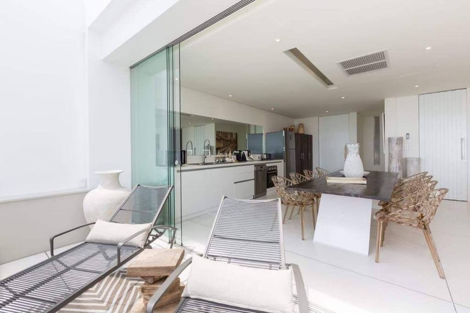Villa, 3 Bedrooms, Smoking, Private Pool | Interior